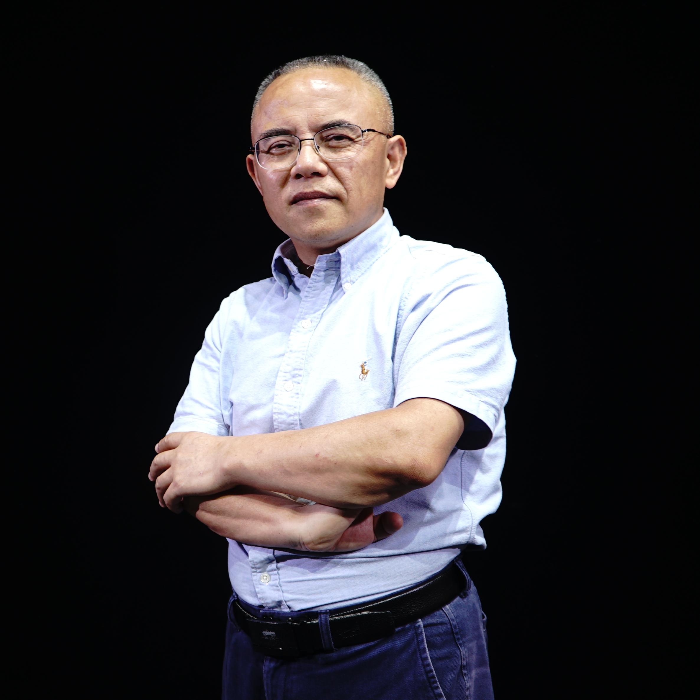 何跃·重庆大学课程负责人/学术总策划教授,博士生导师何跃,男,中共