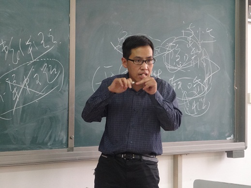 刘宏志 ·郑州大学团队教师副教授郑州大学文学院副教授，河南省作家协会