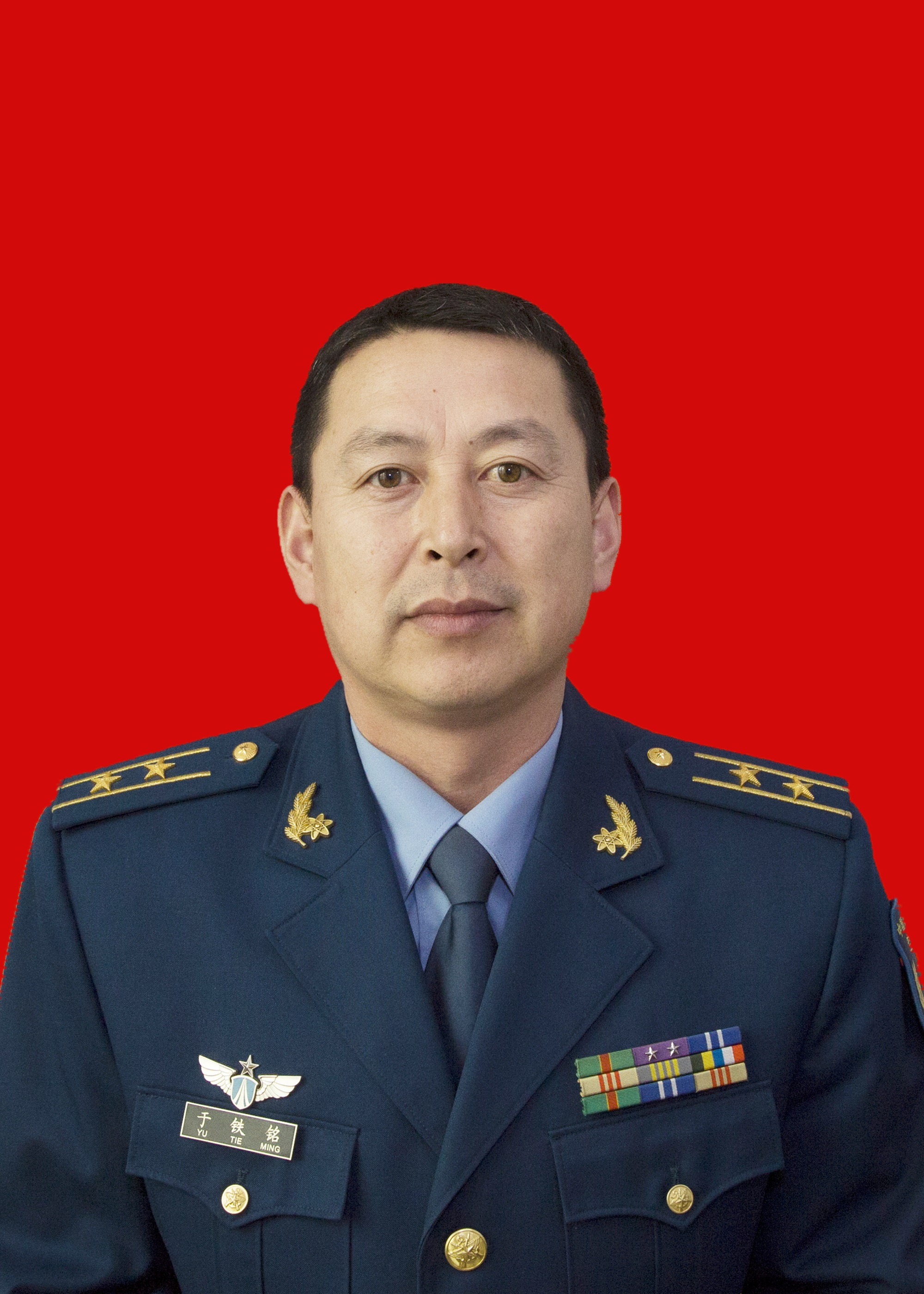 2000年毕业于原空军长春飞行