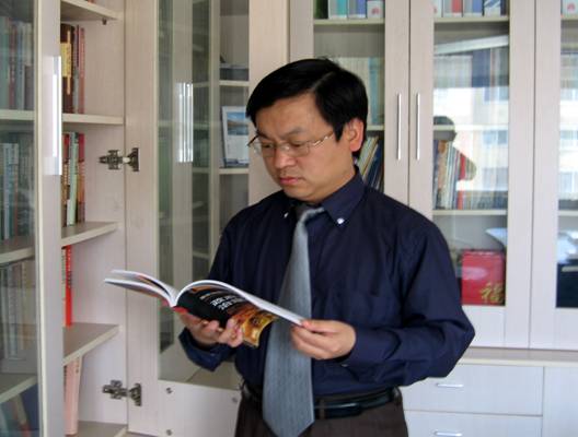 方盛举    ,云南大学