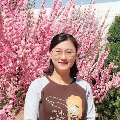 刘鲁英,副教授,硕士研究生导师,病理学教研室主任