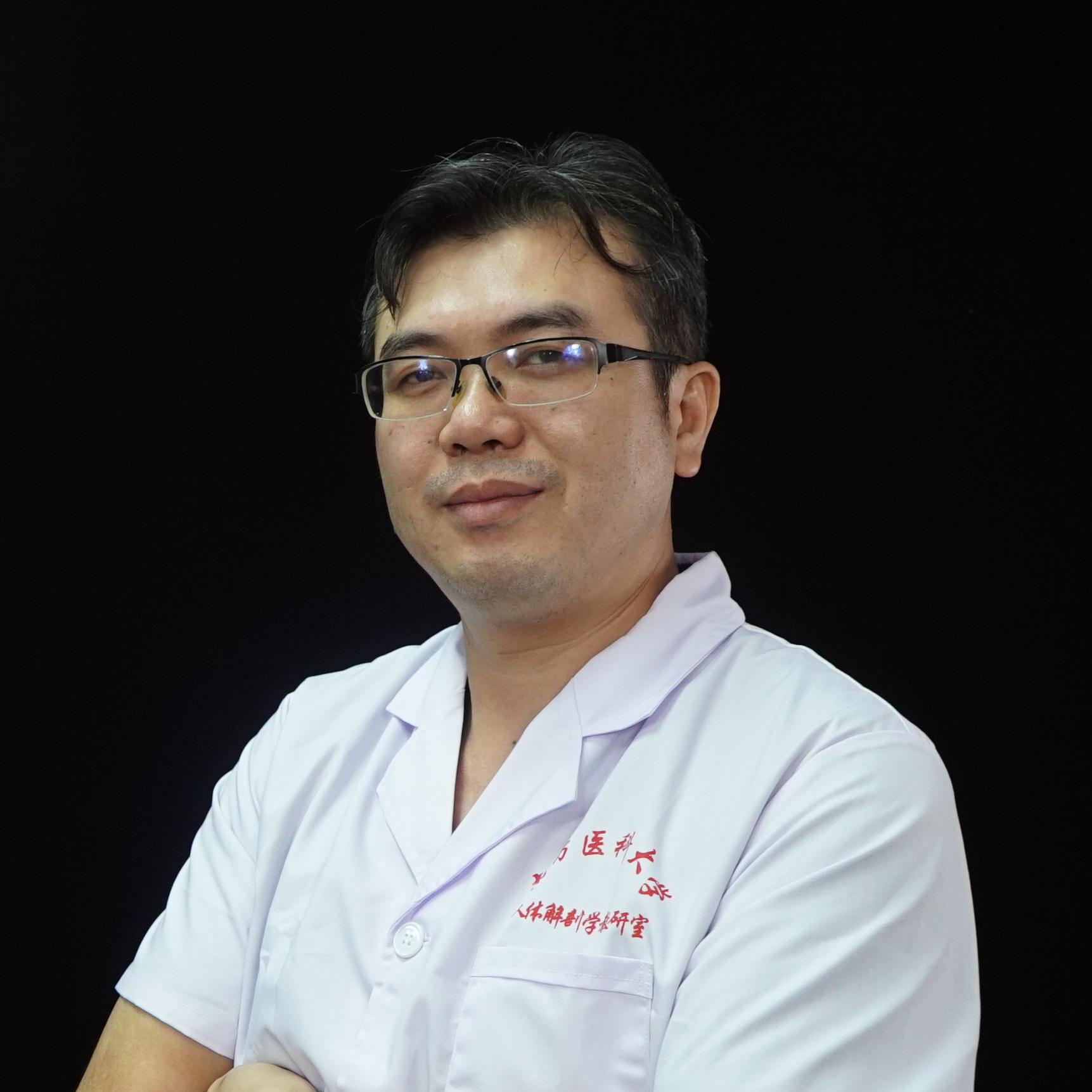 李泽宇·南方医科大学团队教师实验师医学博士,实验师,2003年毕业后