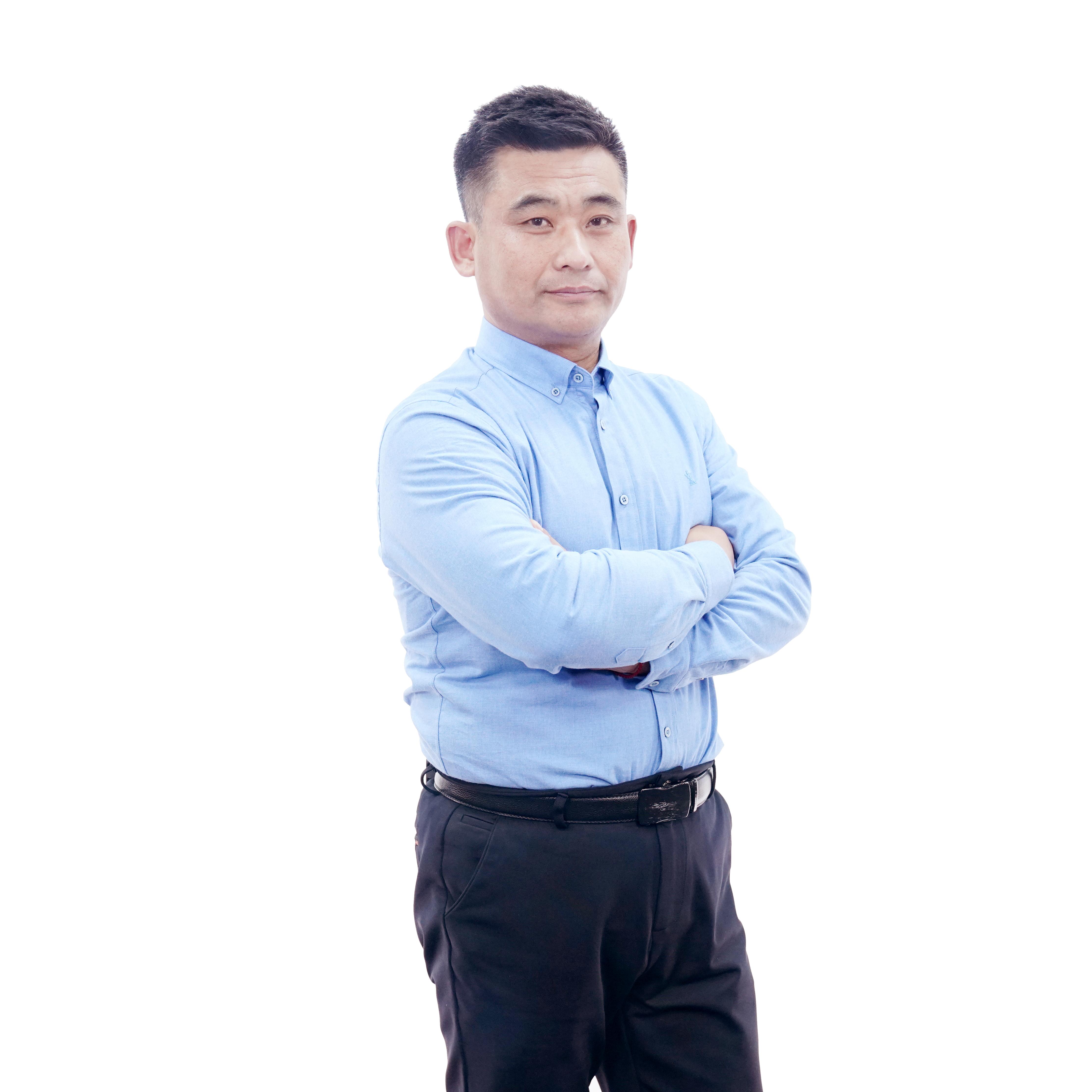 理事,中国食用菌品种认定委员会委员,中国食用菌协会黑木耳分会副会长