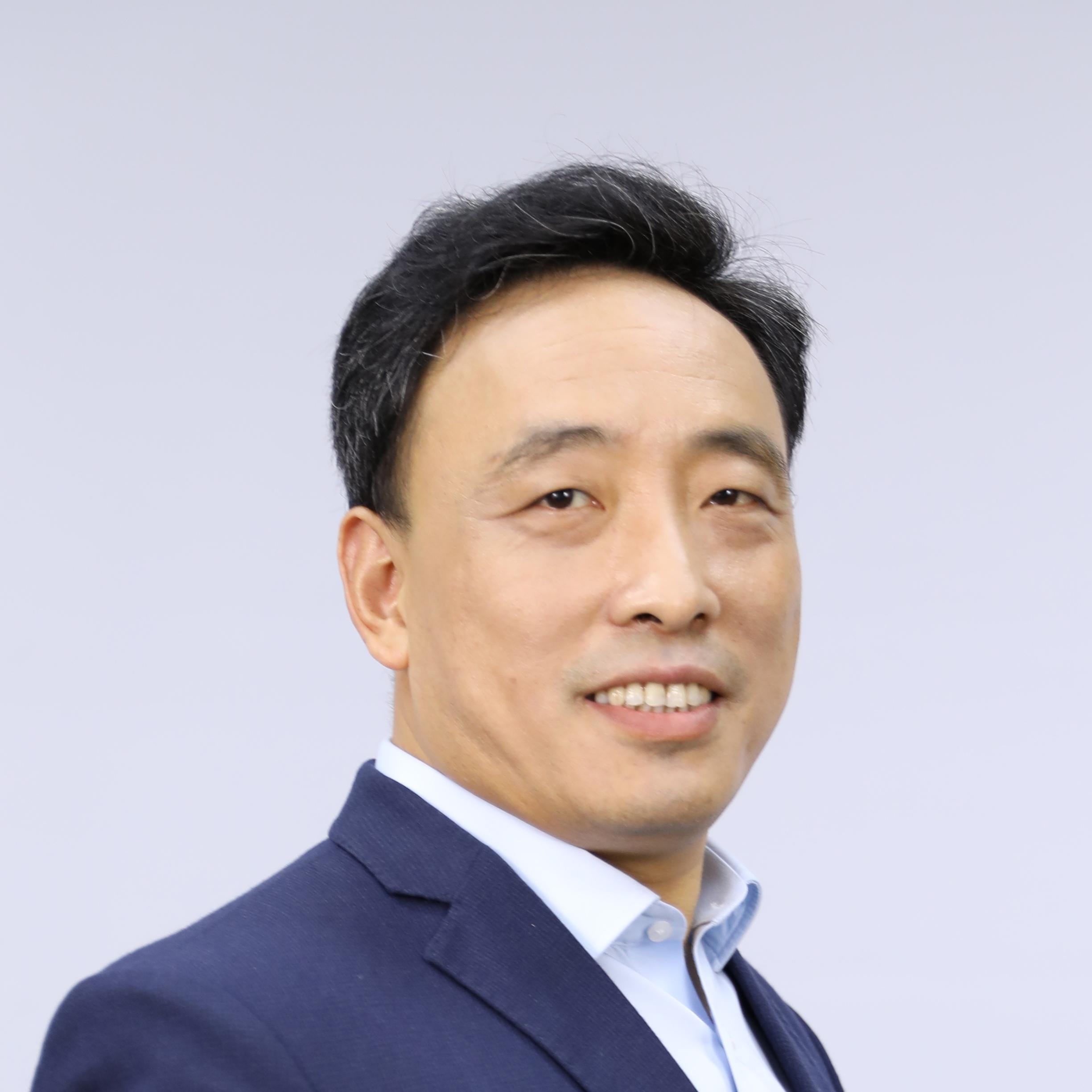 胡吉明·浙江大学课程负责人/学术总策划教授浙江大学化学系教授,博导