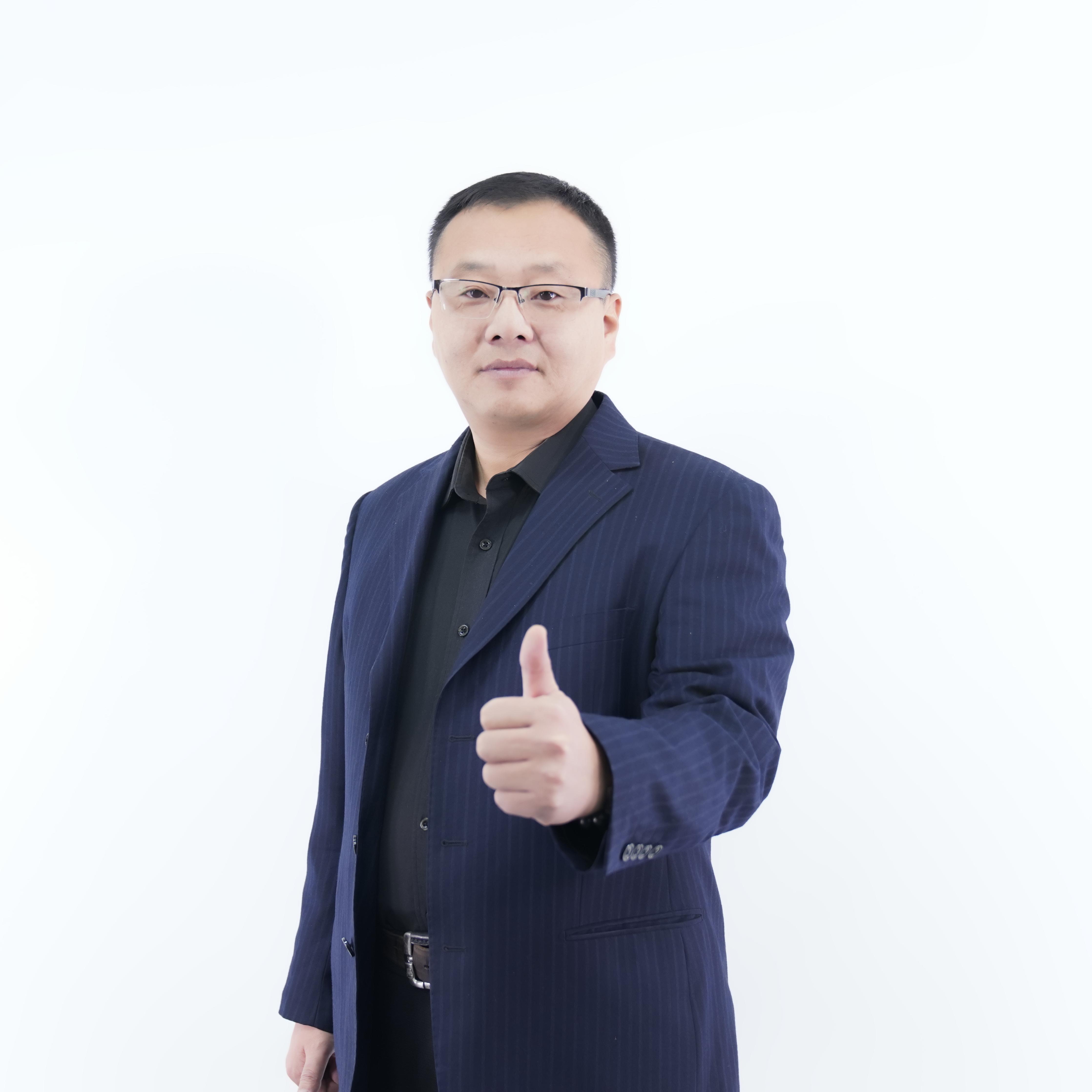 吕海东