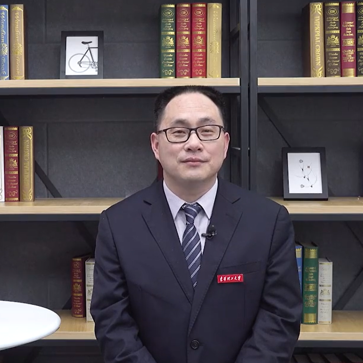 1978年7月生,博士,硕士生导师,江西省高校中青年骨干教师,东华理工