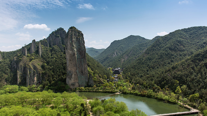 两山教育期末答案和章节题库2024春